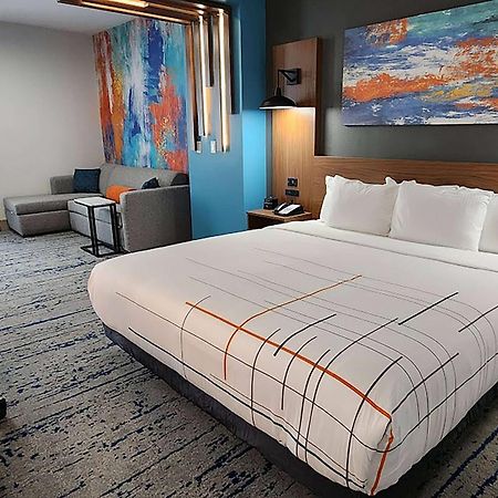 La Quinta Inn & Suites By Wyndham Austin South ภายนอก รูปภาพ