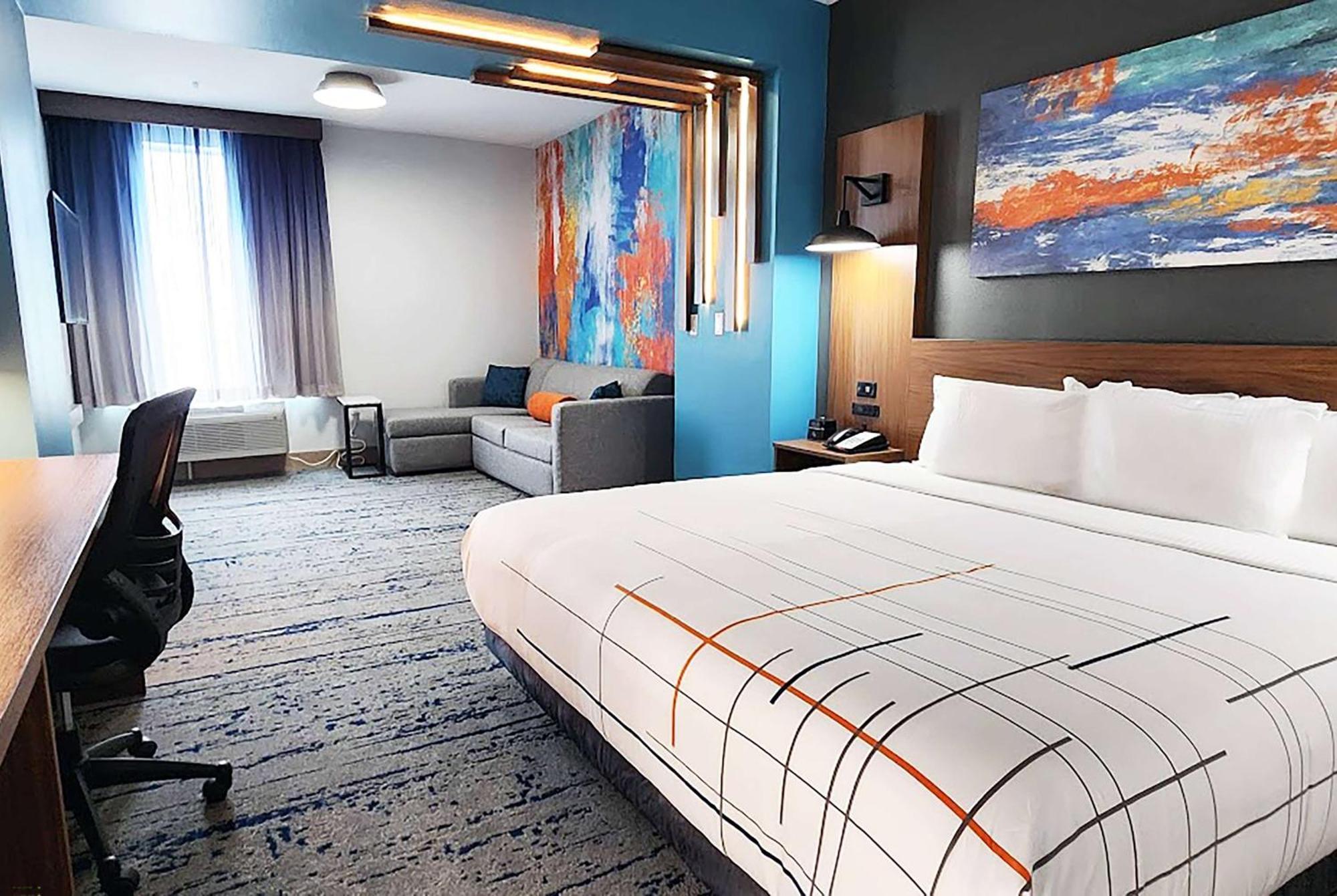La Quinta Inn & Suites By Wyndham Austin South ภายนอก รูปภาพ