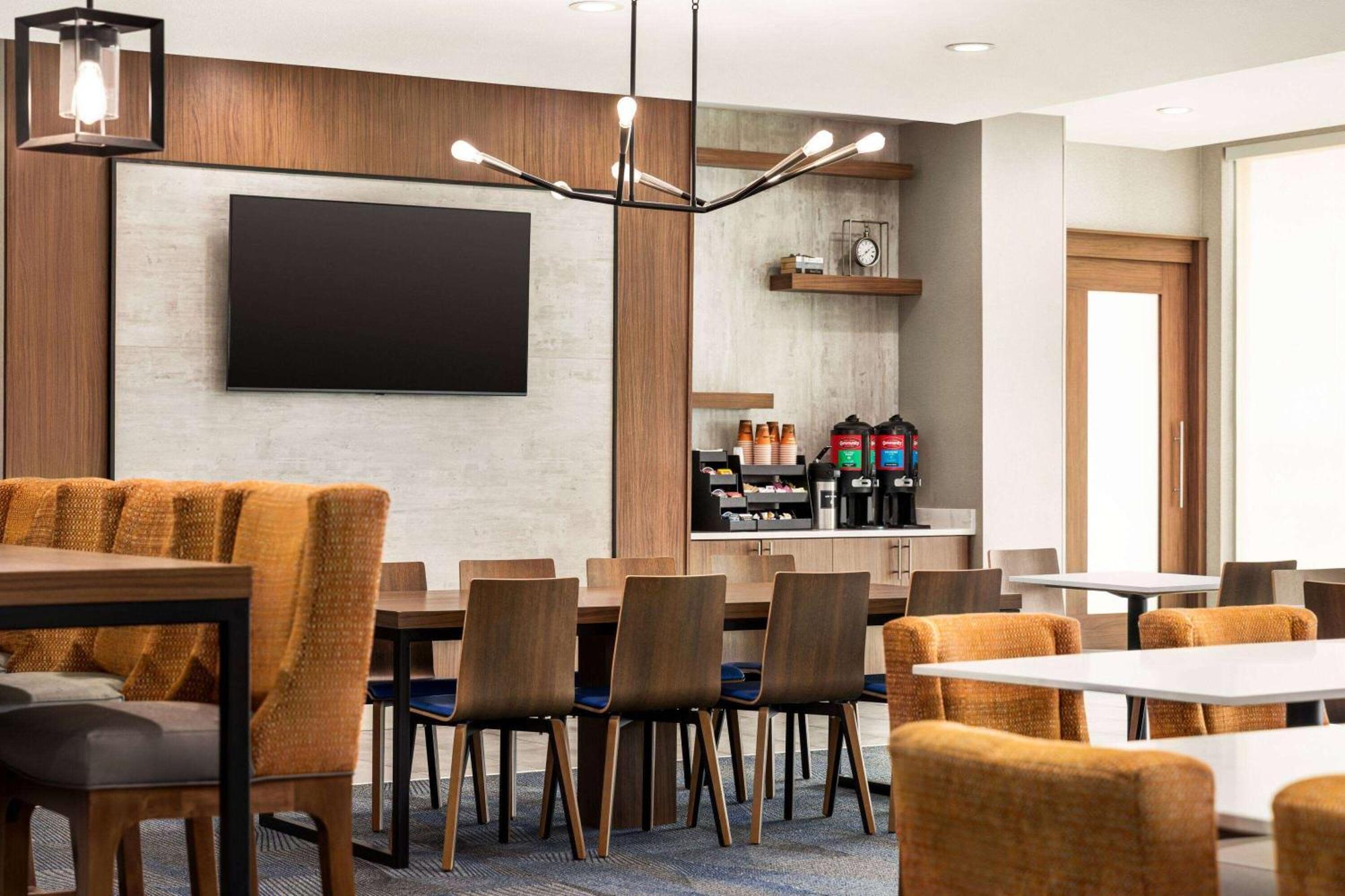 La Quinta Inn & Suites By Wyndham Austin South ภายนอก รูปภาพ